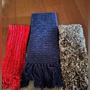 3 scarves for 1 great price! Great used condition, pet/smoke free home!